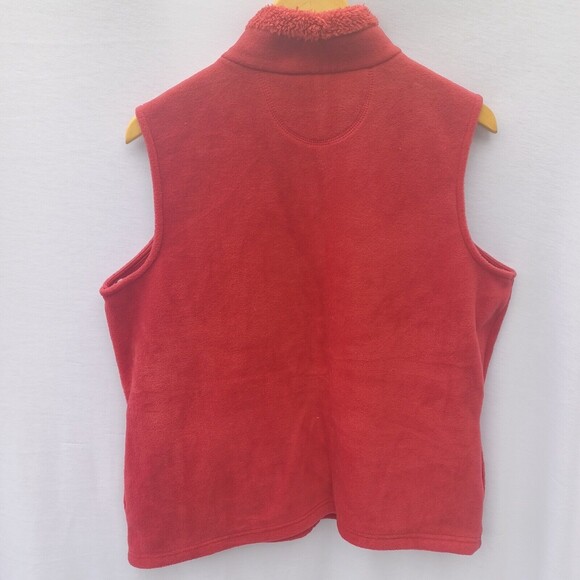 Croft And Barrow woman's large Holiday fleece Vest red with snowflakes - Picture 4 of 5